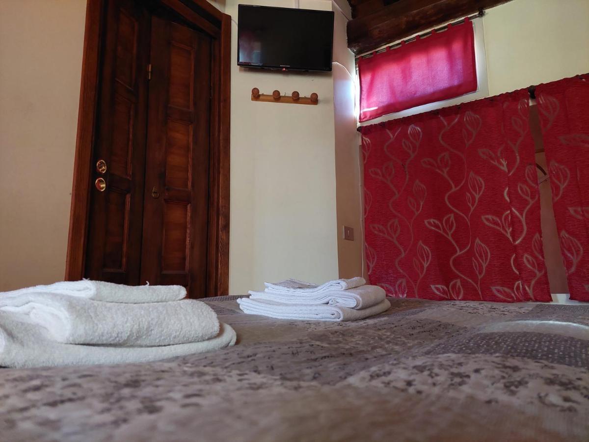 Bed And Breakfast Monticelli Capranica Ngoại thất bức ảnh